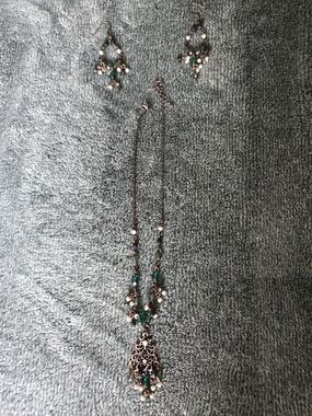 Sterling-Tone Filigree Pendant Necklace and Earring Set in Emerald Green